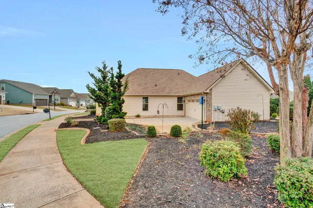 $339,900 | 108 Bur Oak Drive, Taylors, SC 29687