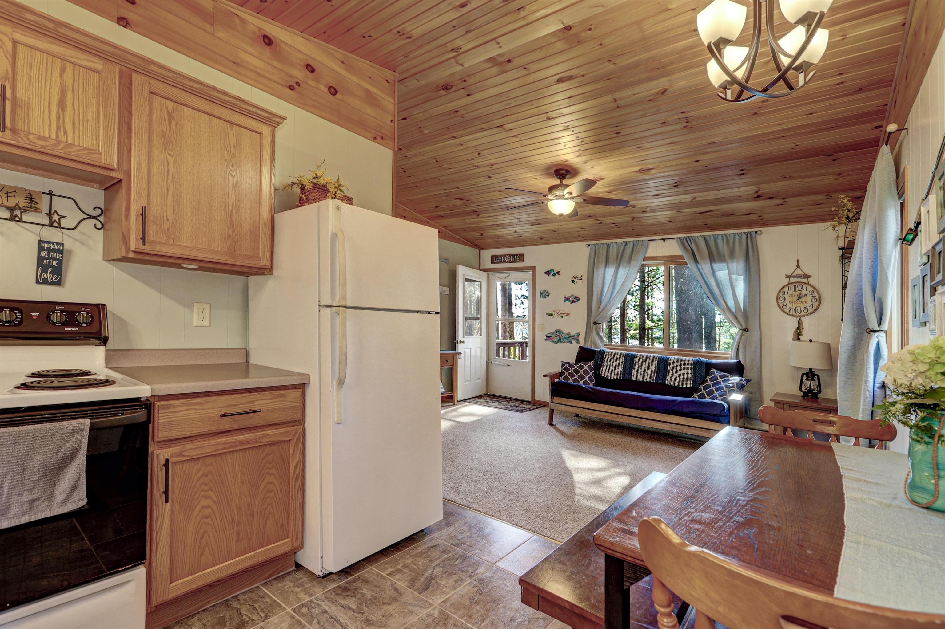 W5613 Aspen Road Wild Rose, WI 54984 - Photo 15 of 44
