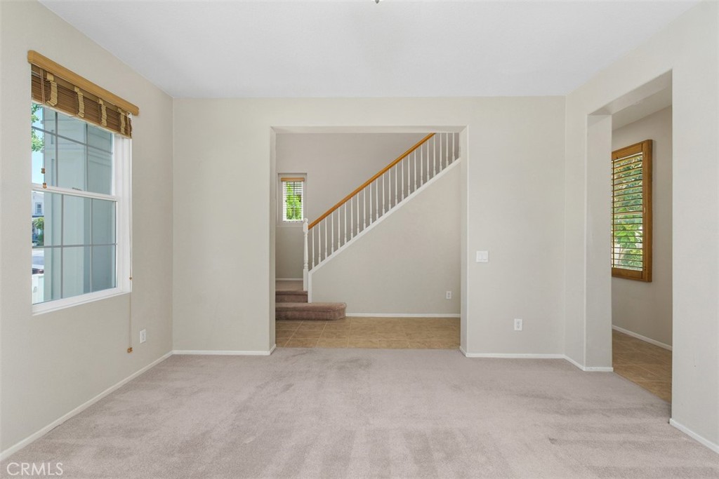 28905 Booth Bay Road Temecula, CA 92591 - Photo 7 of 51 Living Room