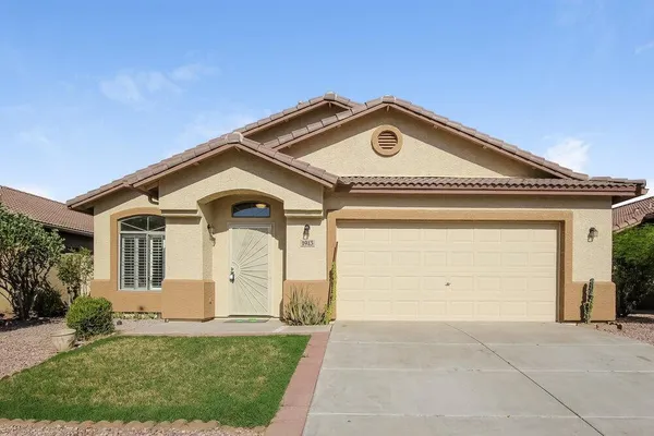 $2,280 | 1913 South 83rd Drive, Tolleson, AZ 85353