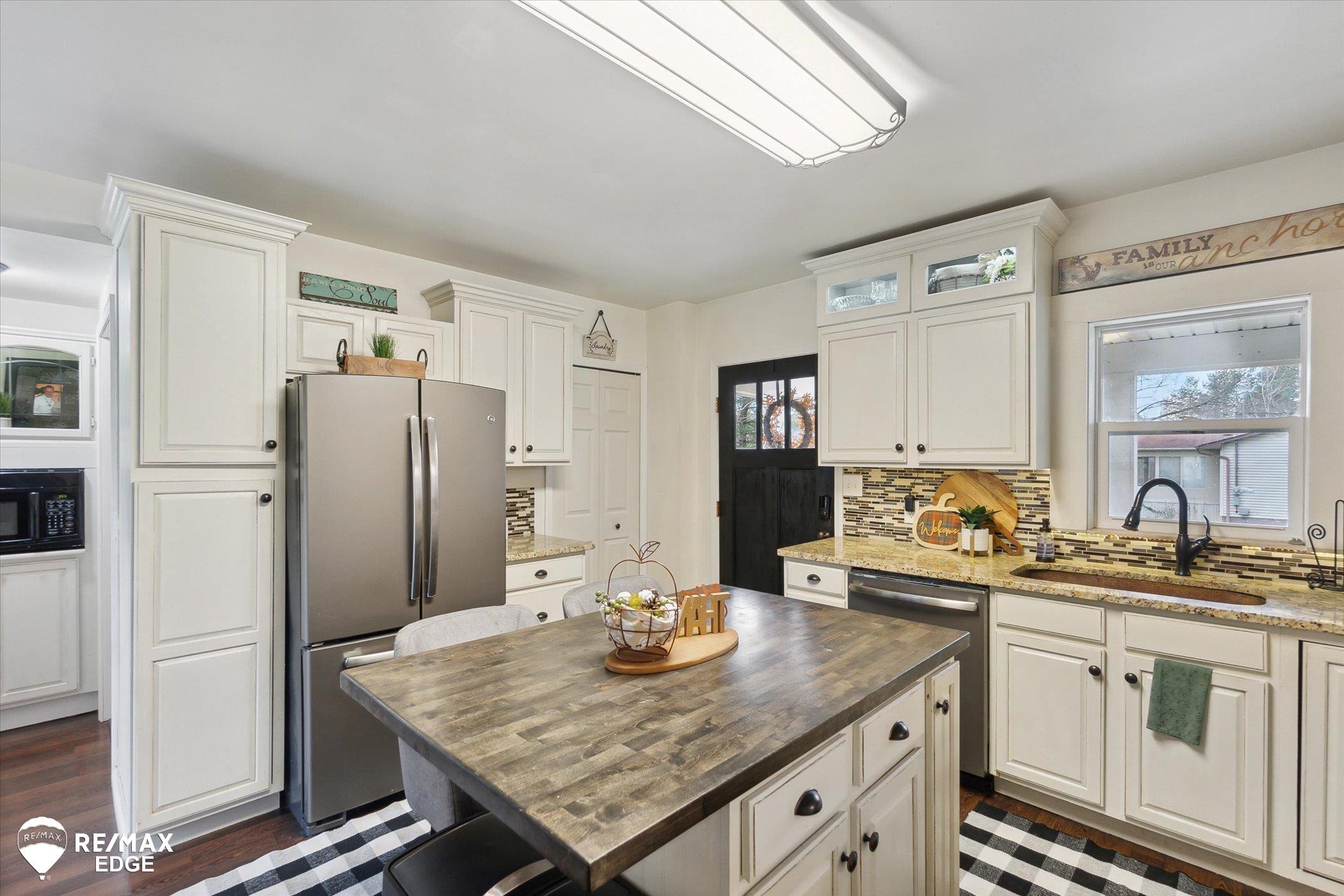 10326 East Stanley Road Davison, MI 48423 - Photo 12 of 48 50127617-11.JPG