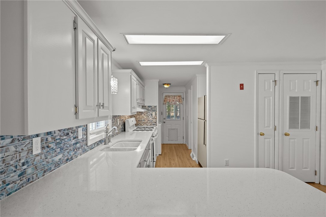 77 Lear Drive Coventry, RI 02816 - Photo 12 of 23