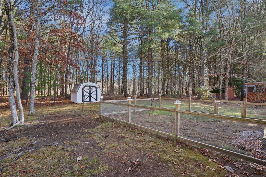 77 Lear Drive Coventry, RI 02816 - Photo 3 of 23