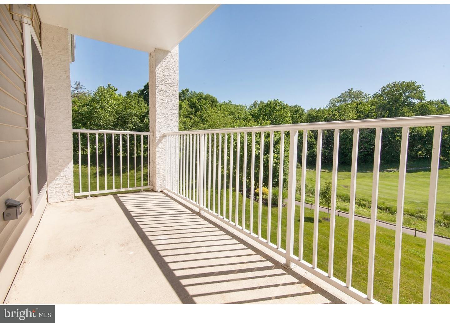 528 Brandon Road Norristown, PA 19403 - Photo 9 of 25 Gallery Image 9