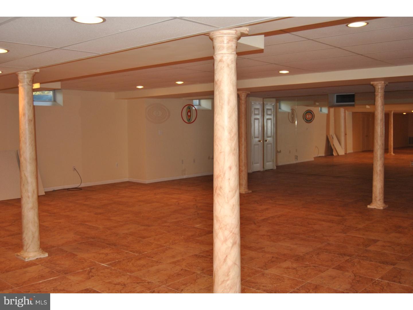 43 Zaitz Farm Road Princeton Junction, NJ 08550 - Photo 8 of 11