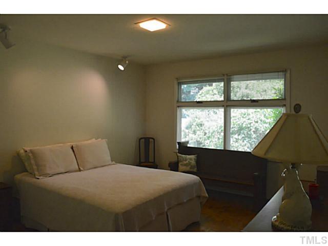 3700 Swann Street Raleigh, NC 27612 - Photo 12 of 20 Guest bedroom