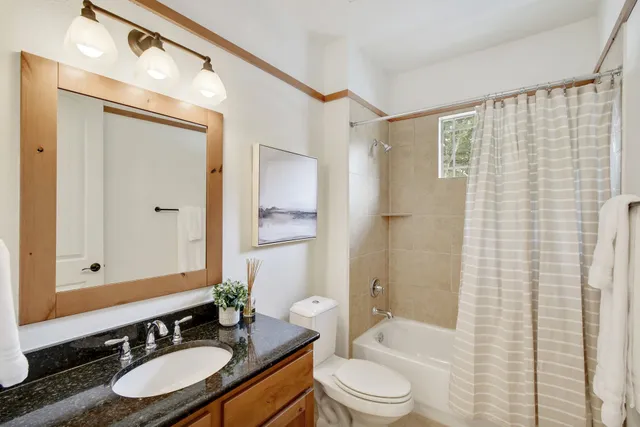 $3,400 | 14501 Falcon Head Boulevard, Unit 30, Austin, TX 78738