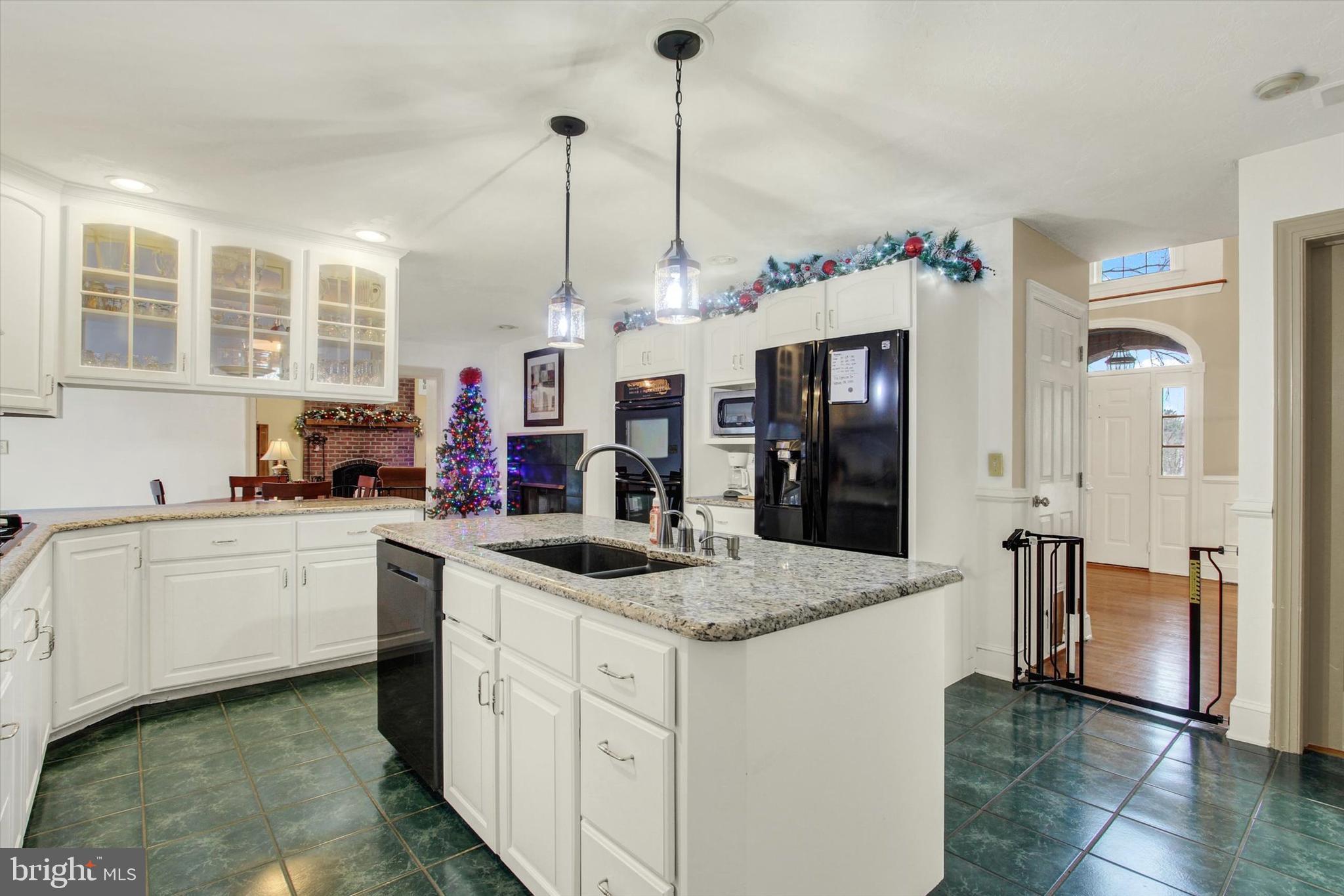 3504 Eagle Ridge Court Hanover, PA 17331 - Photo 16 of 59