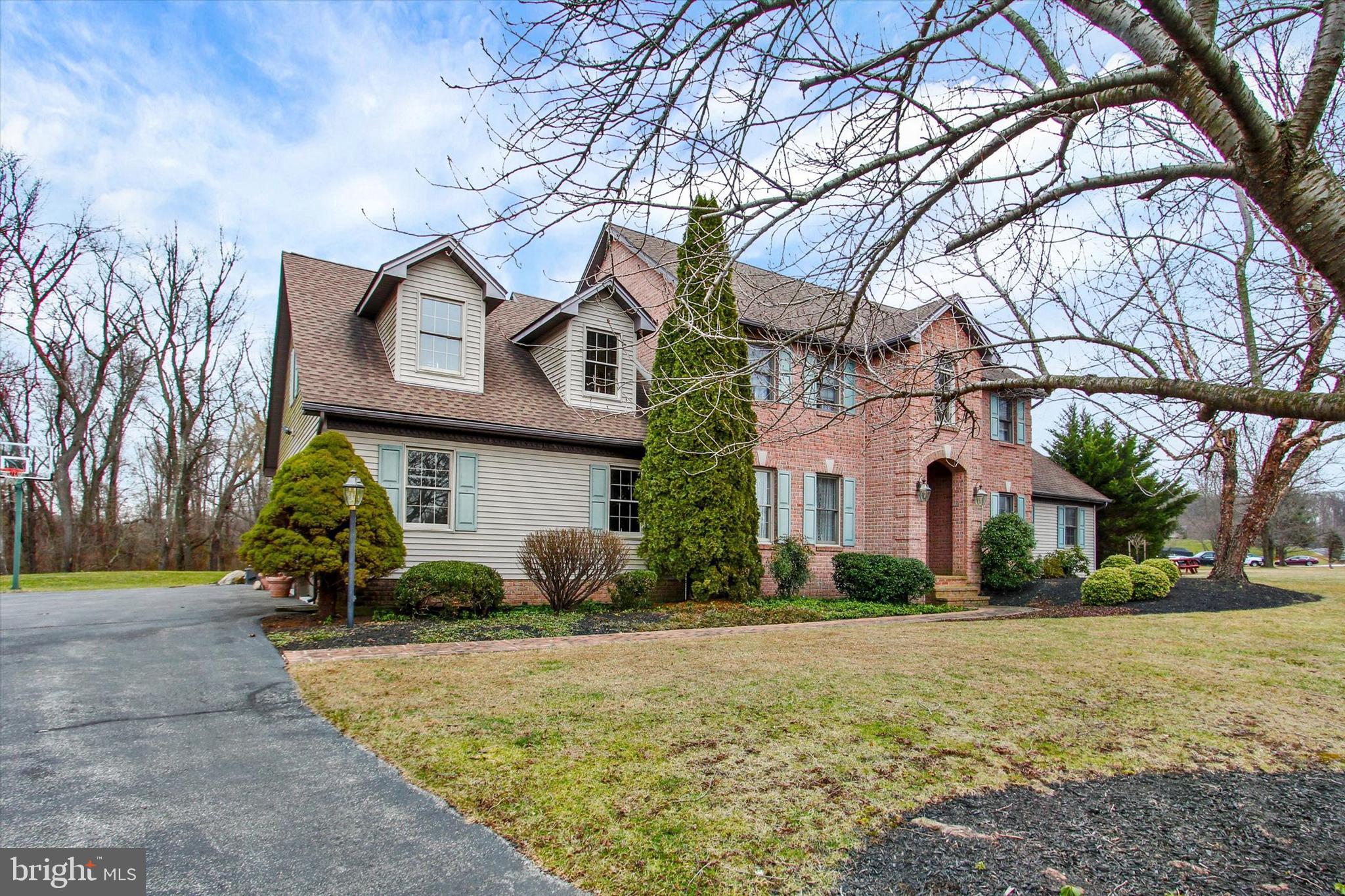 3504 Eagle Ridge Court Hanover, PA 17331 - Photo 4 of 59