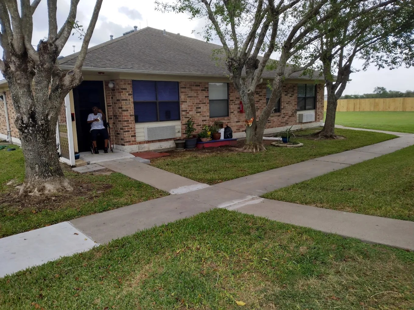 1207 Miracle Drive Edna, TX 77957 - Photo 3 of 10