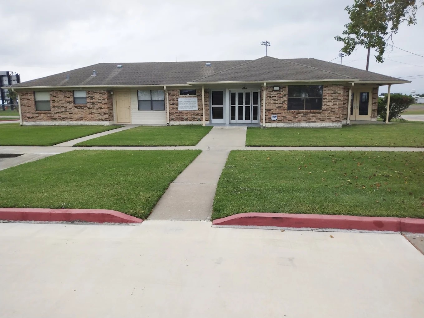 1207 Miracle Drive Edna, TX 77957 - Photo 5 of 10