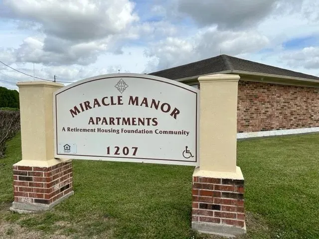 $1,371 | 1207 Miracle Drive, Edna, TX 77957