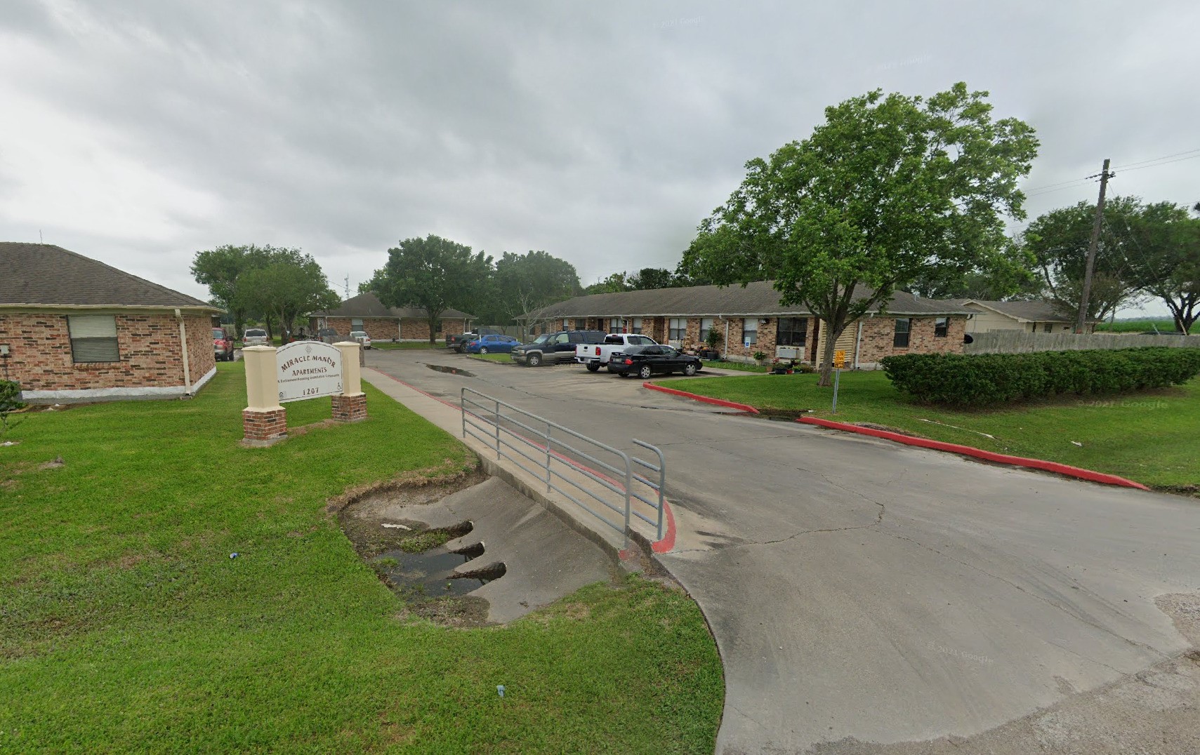 1207 Miracle Drive Edna, TX 77957 - Photo 9 of 10