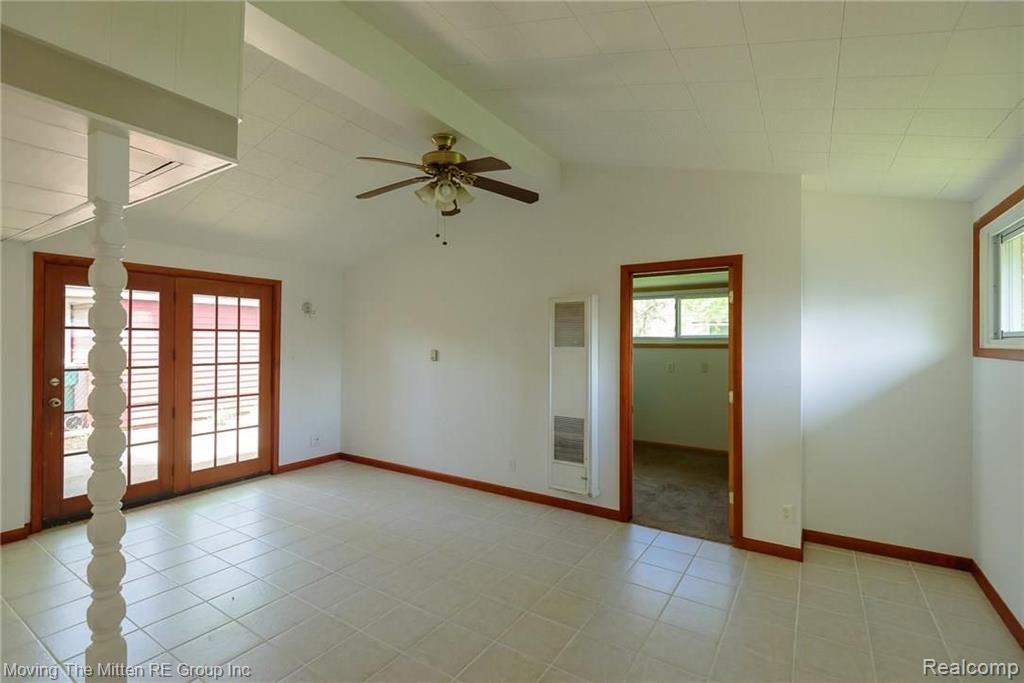 8431 Belleville Road Belleville, MI 48111 - Photo 9 of 42