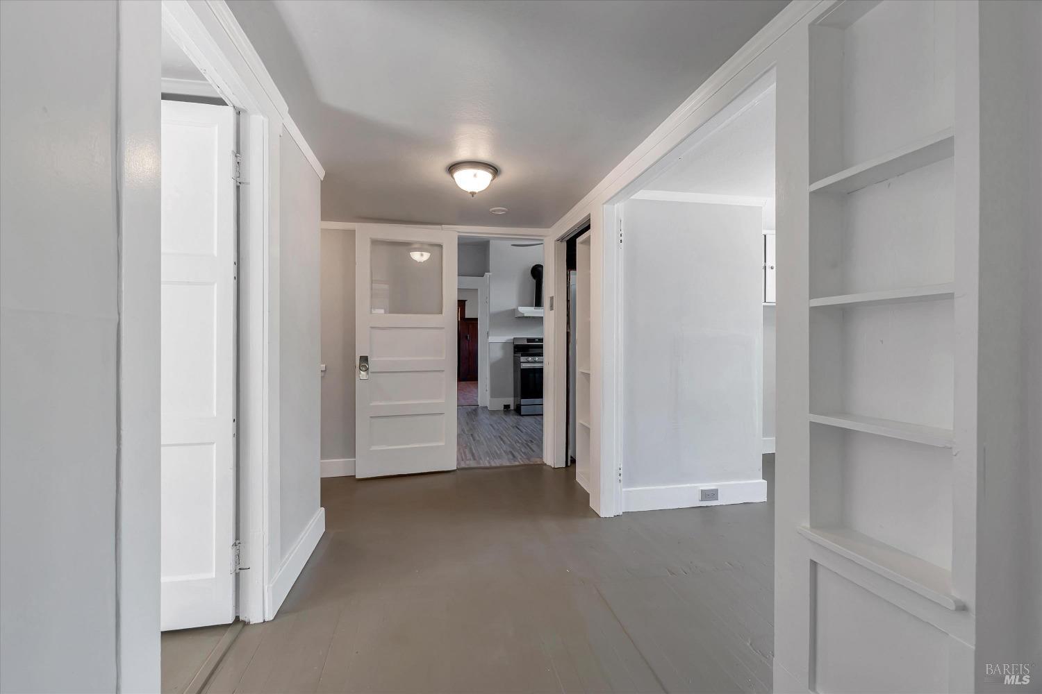 7 Bayview Street San Rafael, CA 94901 - Photo 23 of 79 a view of empty room with an empty space