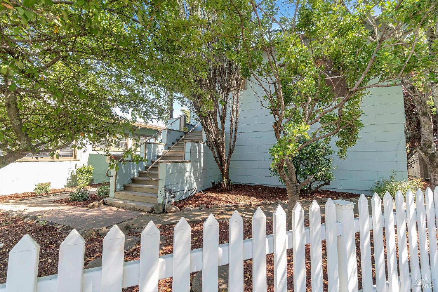 7 Bayview Street San Rafael, CA 94901 - Photo 3 of 79 a view of a house with a yard