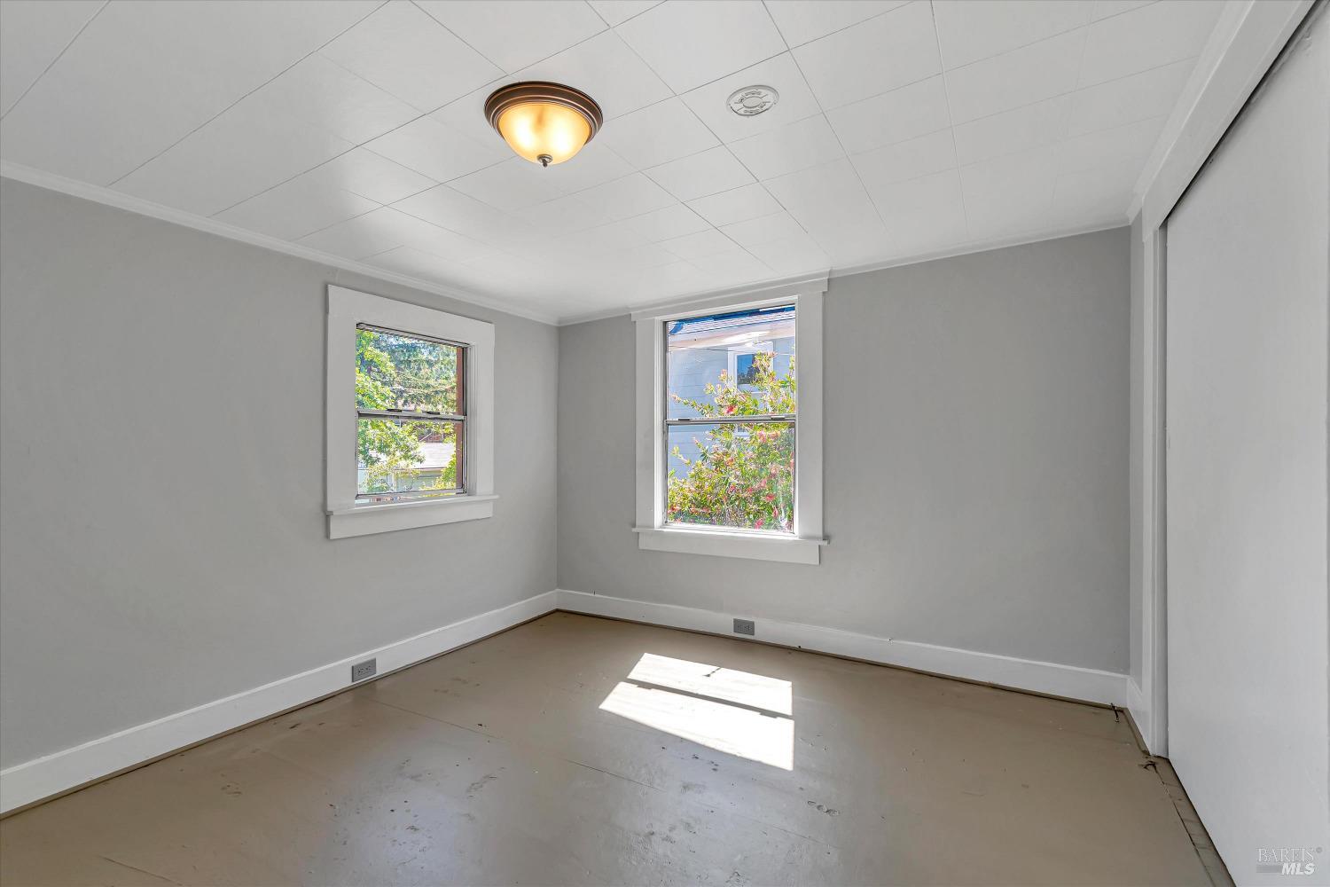 7 Bayview Street San Rafael, CA 94901 - Photo 35 of 79 an empty room with a window