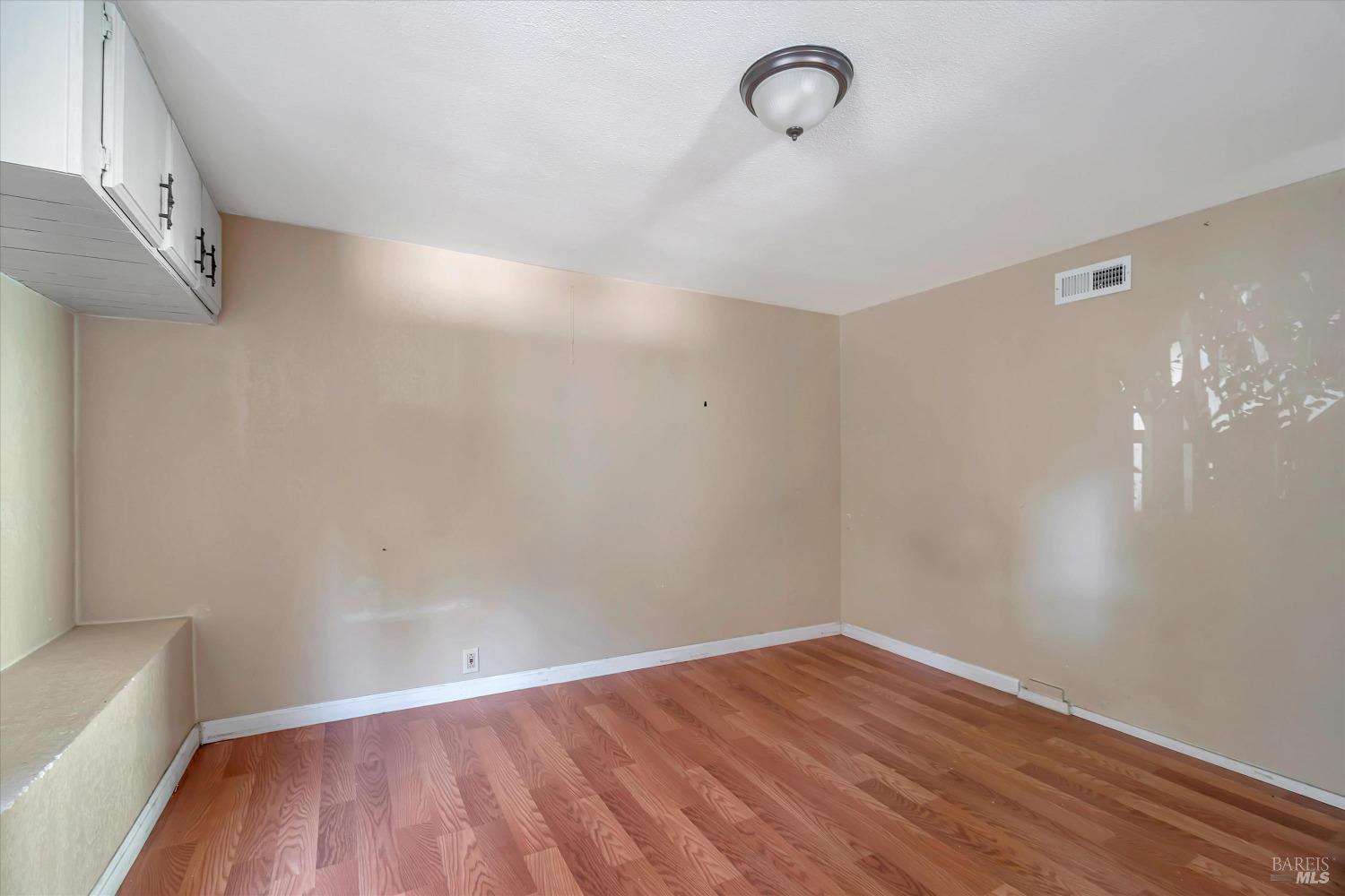 7 Bayview Street San Rafael, CA 94901 - Photo 47 of 79 a view of room with hardwood floor