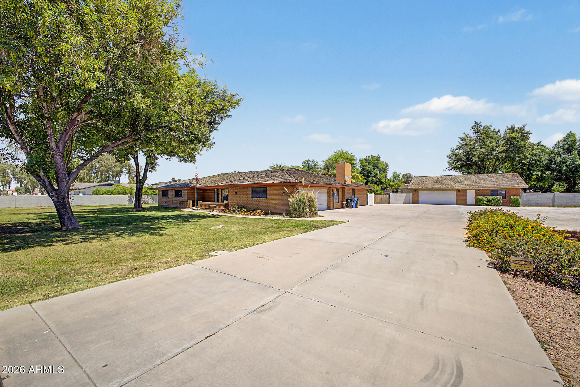 1345 North Greenfield Road Gilbert, AZ 85234 - Photo 14 of 63