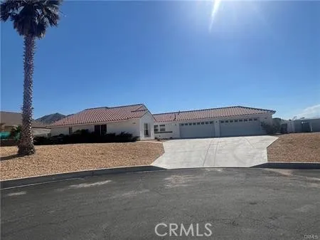 $2,950 | 57019 Selecta Avenue, Yucca Valley, CA 92284