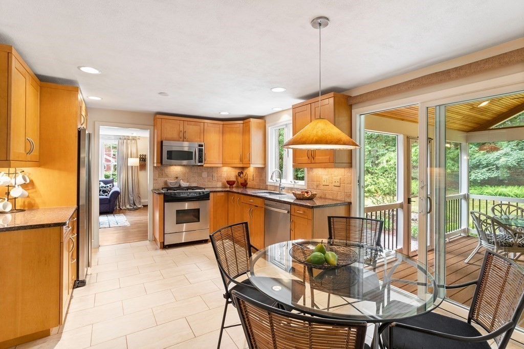 86 Pine Hill Road Boxborough, MA 01719 - Photo 6 of 42