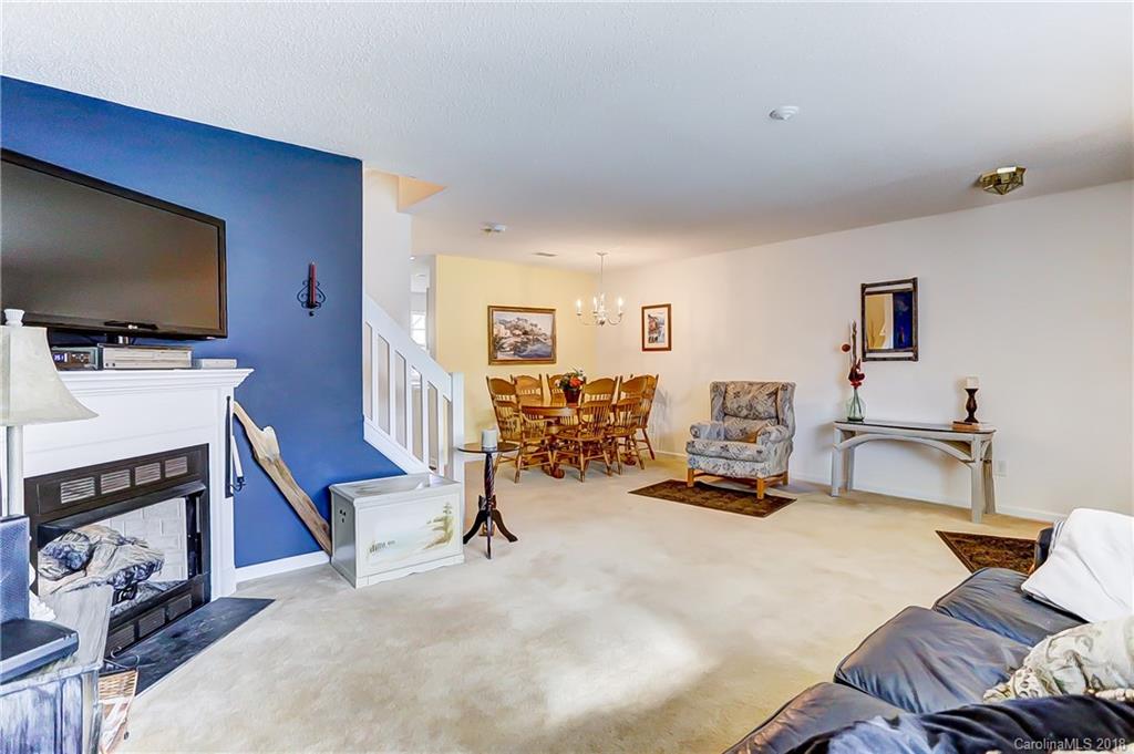 8264 Rudolph Road Charlotte, NC 28216 - Photo 5 of 25
