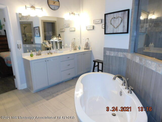 1179 Howell Way Hernando, MS 38632 - Photo 17 of 33 DSCN0059