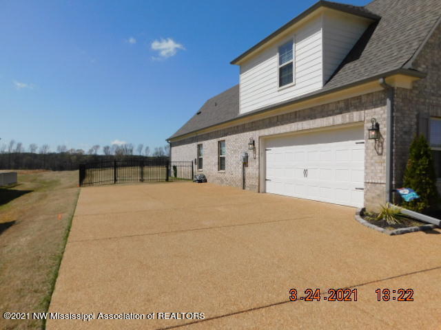 1179 Howell Way Hernando, MS 38632 - Photo 31 of 33 DSCN0072