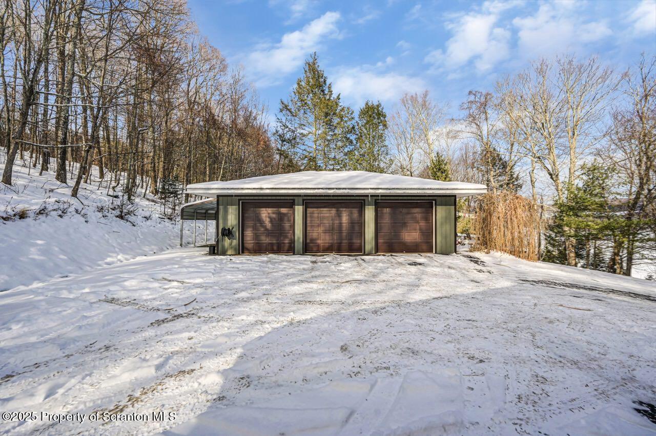 273 State Rte 2067 Union Dale, PA 18470 - Photo 14 of 69 Garage