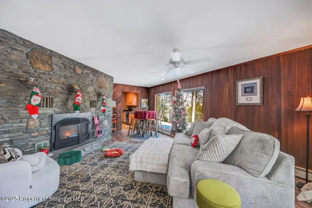 a view of entryway with livingroom and furniture