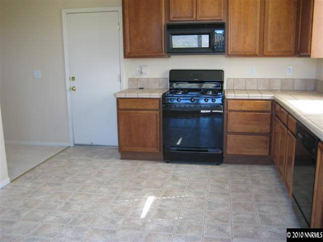 2333 Sapphire Ridge Way Reno, NV 89523 - Photo 6 of 8 Photo 6