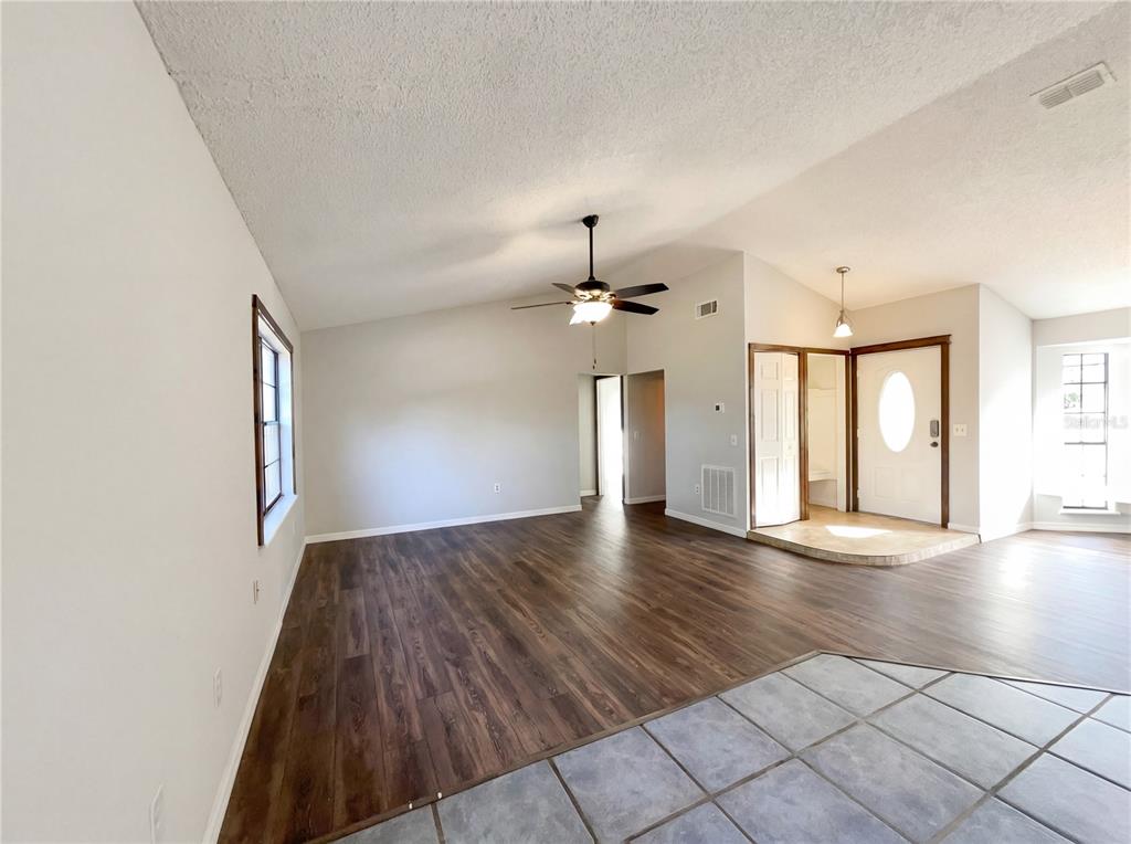 2041 Spencer Street DeLand, FL 32720 - Photo 3 of 21