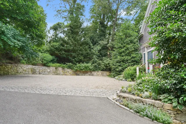 $2,495,000 | 61 Causeway Road, Vineyard Haven, MA 02568