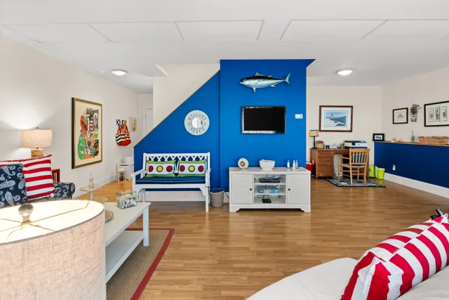 $2,495,000 | 61 Causeway Road, Vineyard Haven, MA 02568