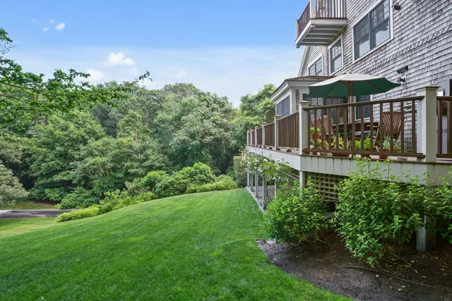 $2,495,000 | 61 Causeway Road, Vineyard Haven, MA 02568