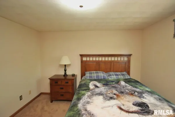 $177,500 | 204 Hemlock Street, Pekin, IL 61554