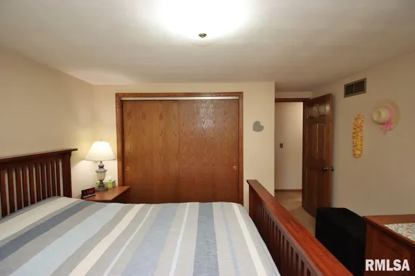 $177,500 | 204 Hemlock Street, Pekin, IL 61554