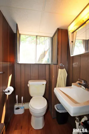 $177,500 | 204 Hemlock Street, Pekin, IL 61554