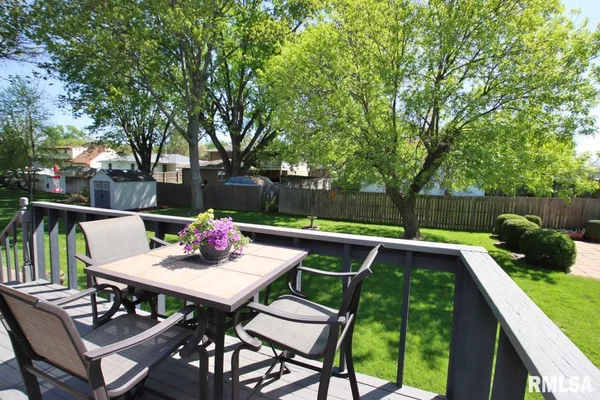 $177,500 | 204 Hemlock Street, Pekin, IL 61554