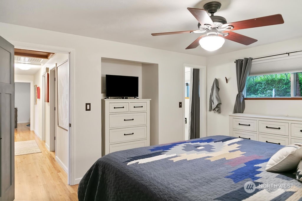 3309 Ridgeview Drive Northeast Bremerton, WA 98310 - Photo 11 of 32 Gallery Image 11