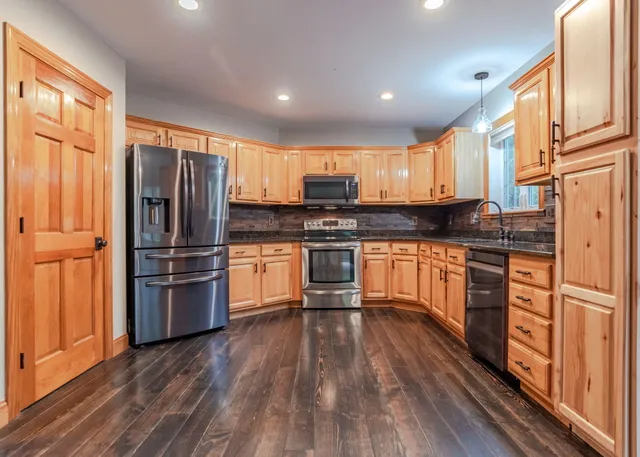 $594,000 | 11 Putnam Ridge, Limington, ME 04049