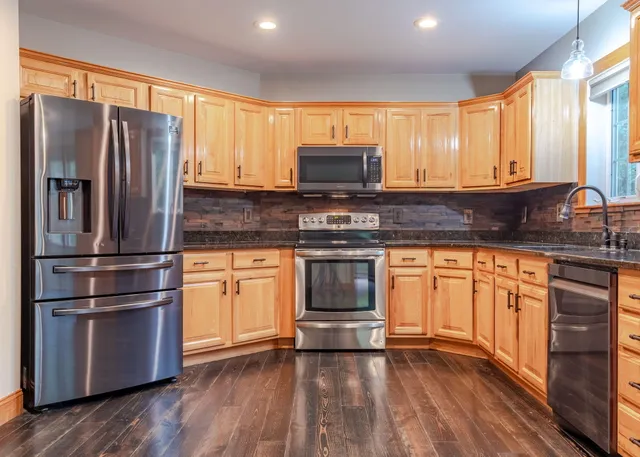 $594,000 | 11 Putnam Ridge, Limington, ME 04049