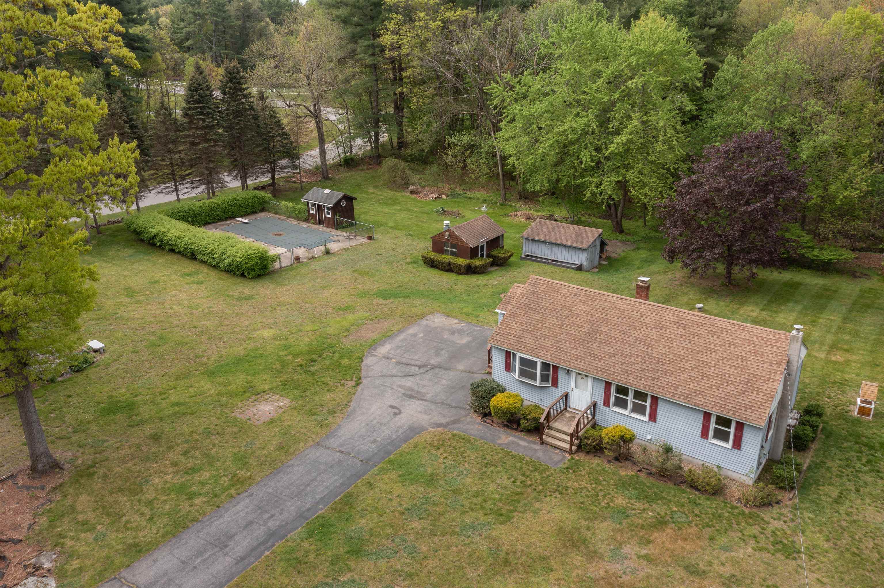 42 Briarwood Road Pelham, NH 03076 - Photo 26 of 34