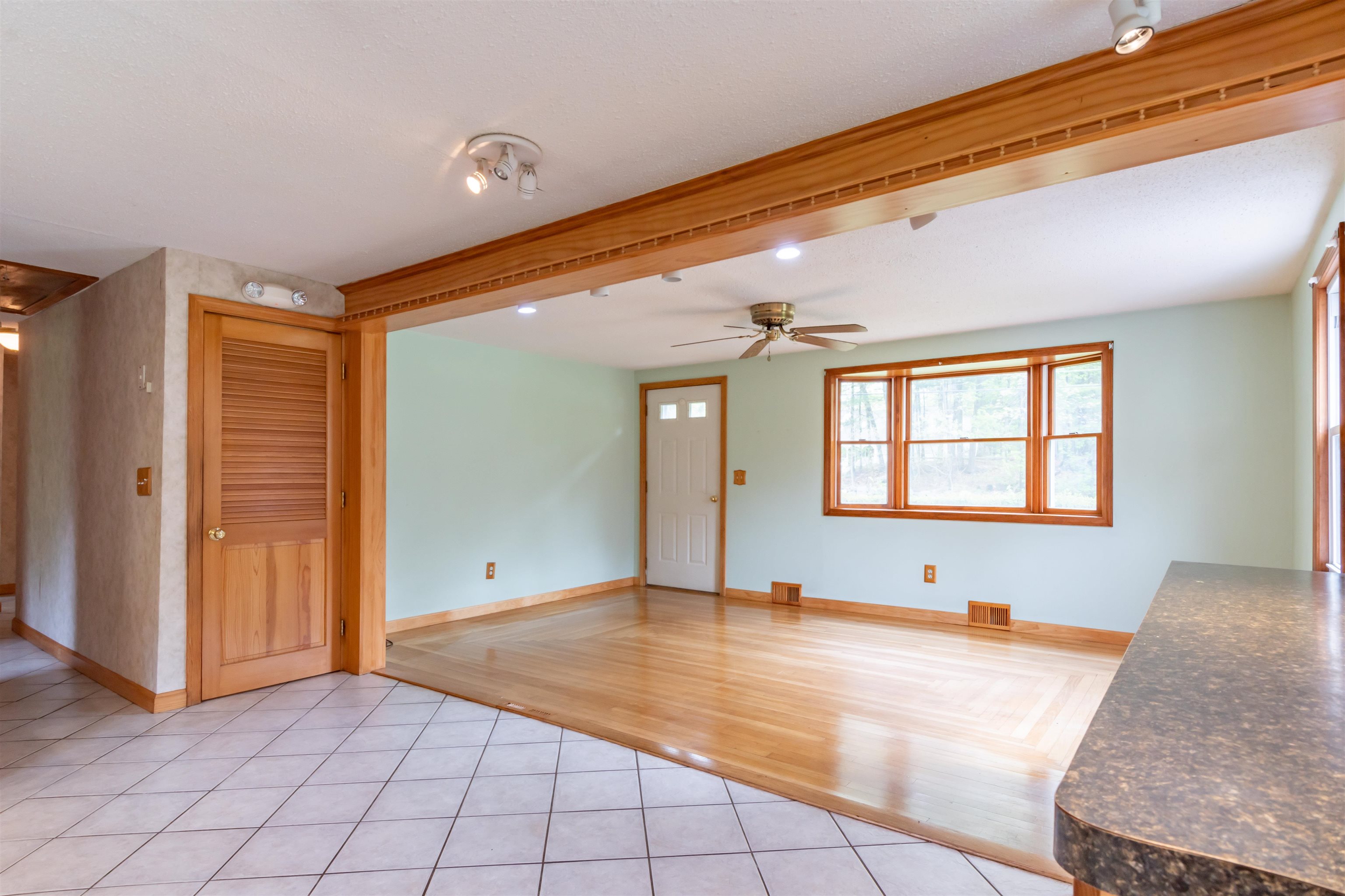 42 Briarwood Road Pelham, NH 03076 - Photo 33 of 34