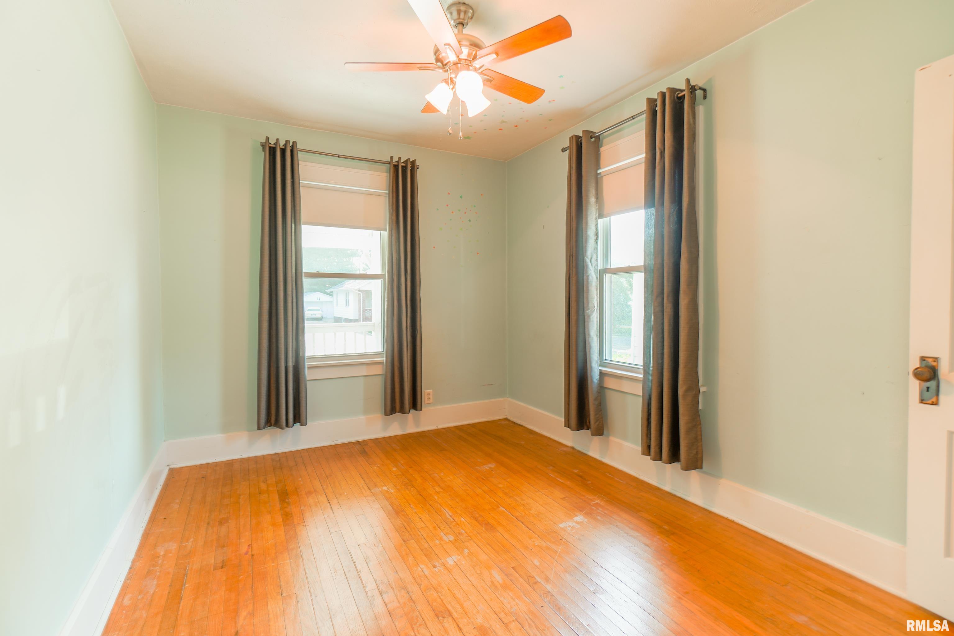 2013 South Pasfield Street Springfield, IL 62704 - Photo 18 of 39