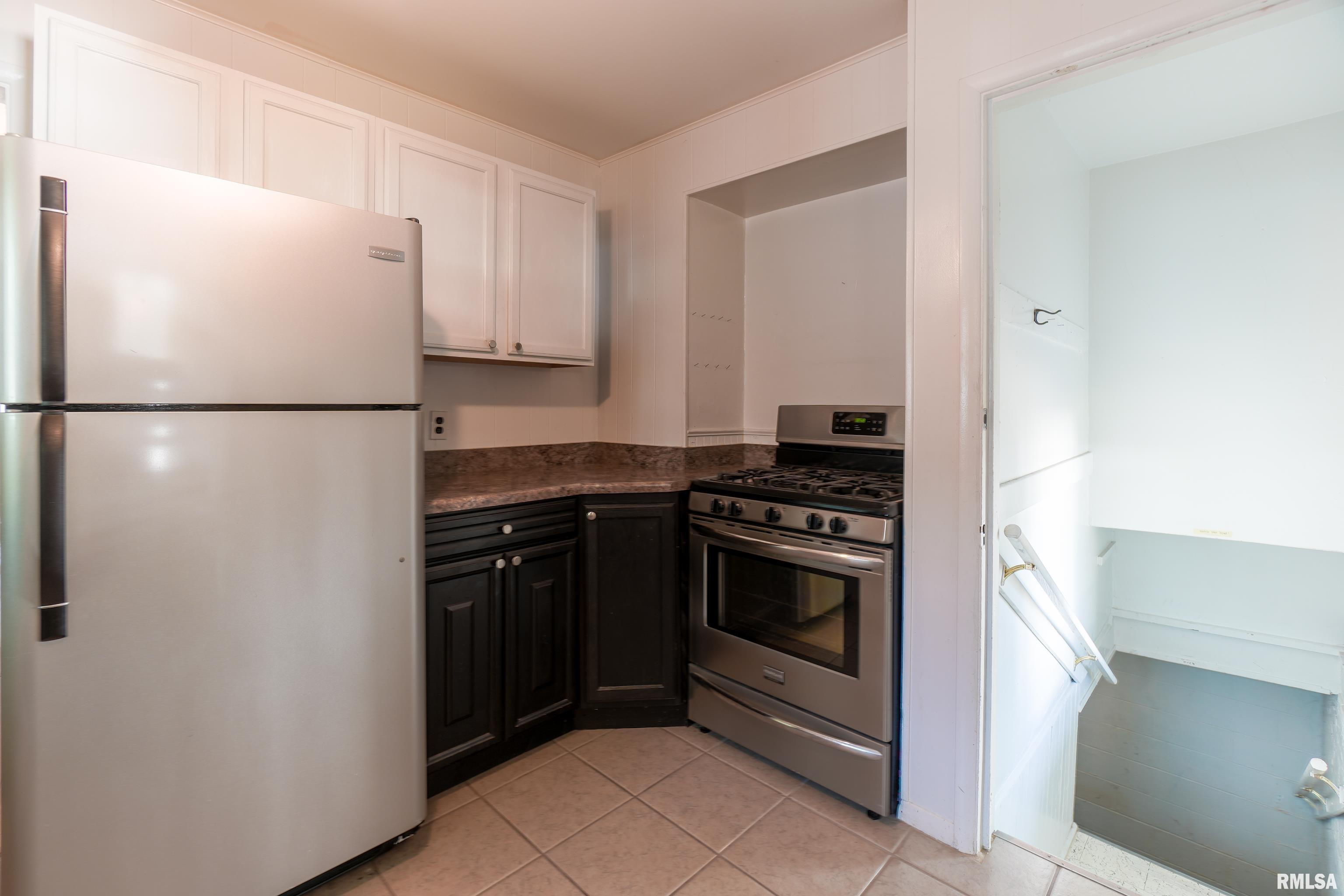 2013 South Pasfield Street Springfield, IL 62704 - Photo 30 of 39