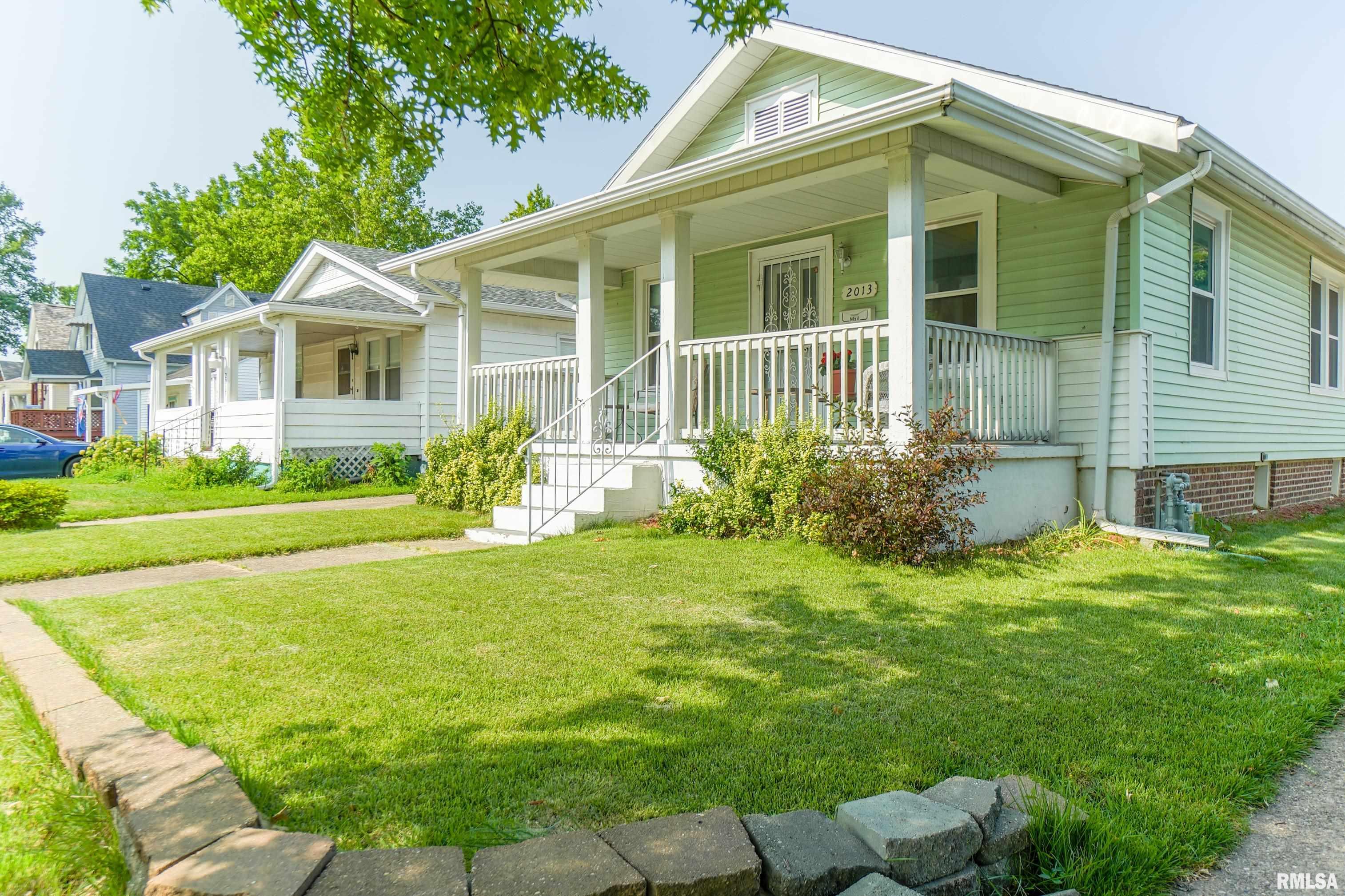 2013 South Pasfield Street Springfield, IL 62704 - Photo 4 of 39