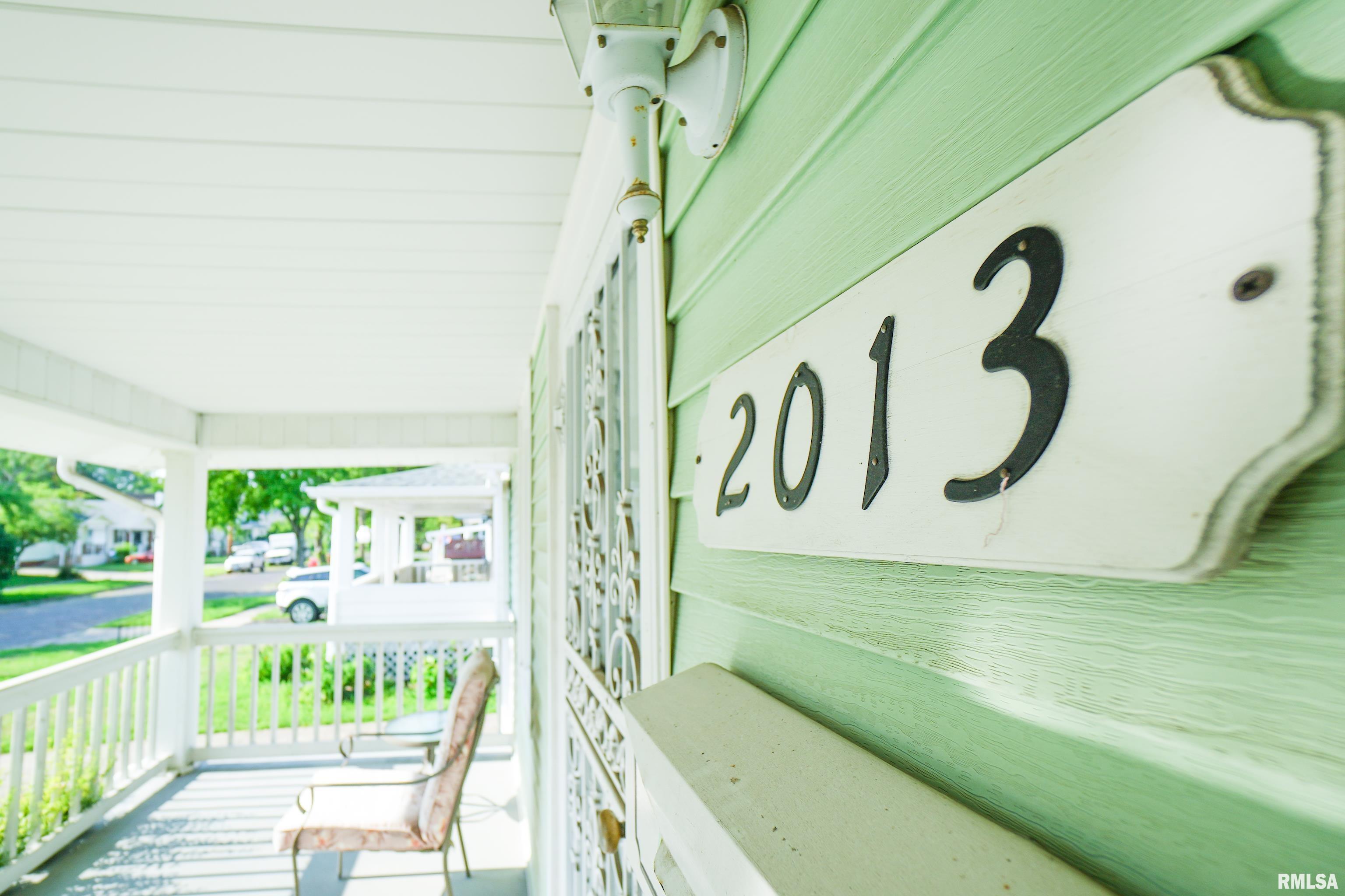 2013 South Pasfield Street Springfield, IL 62704 - Photo 5 of 39