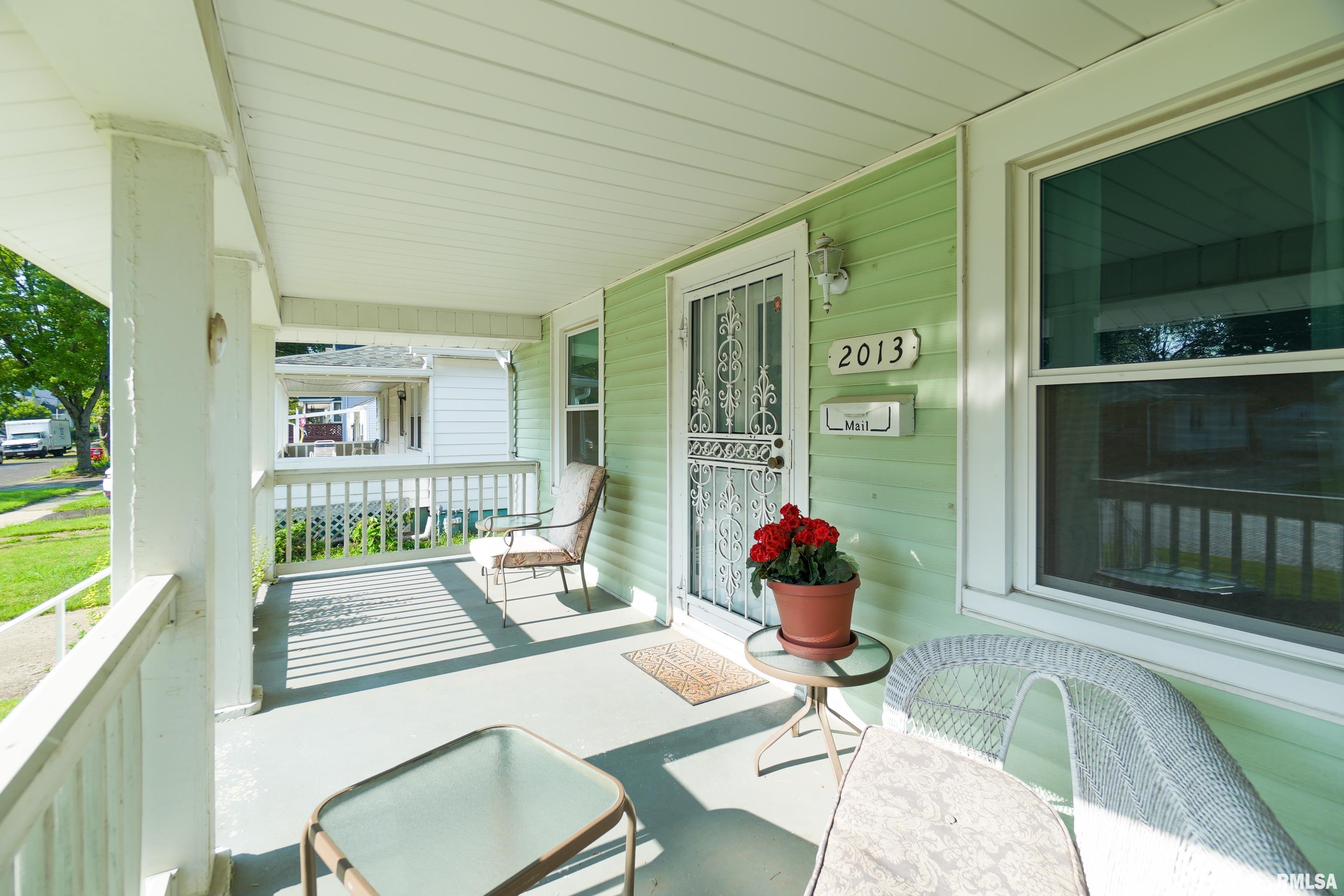 2013 South Pasfield Street Springfield, IL 62704 - Photo 7 of 39