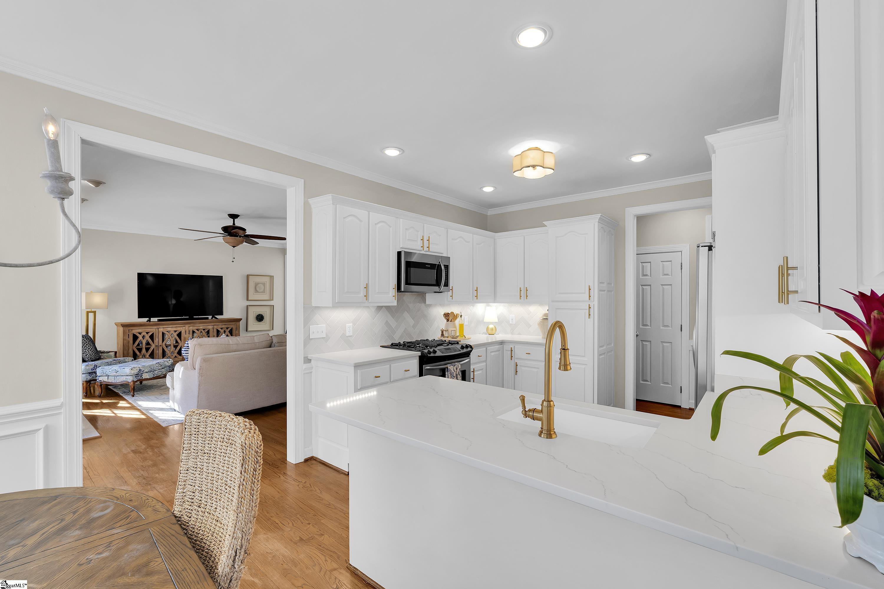 17 Gilder Point Court Simpsonville, SC 29681 - Photo 2 of 40